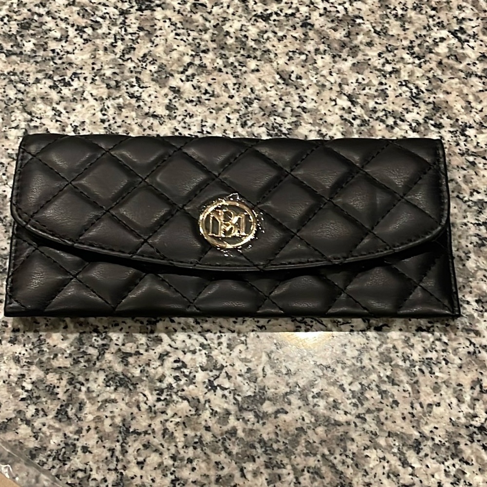Badgley Mischka Diamond Quilting Wallet Black Vegan Leather BM-4103